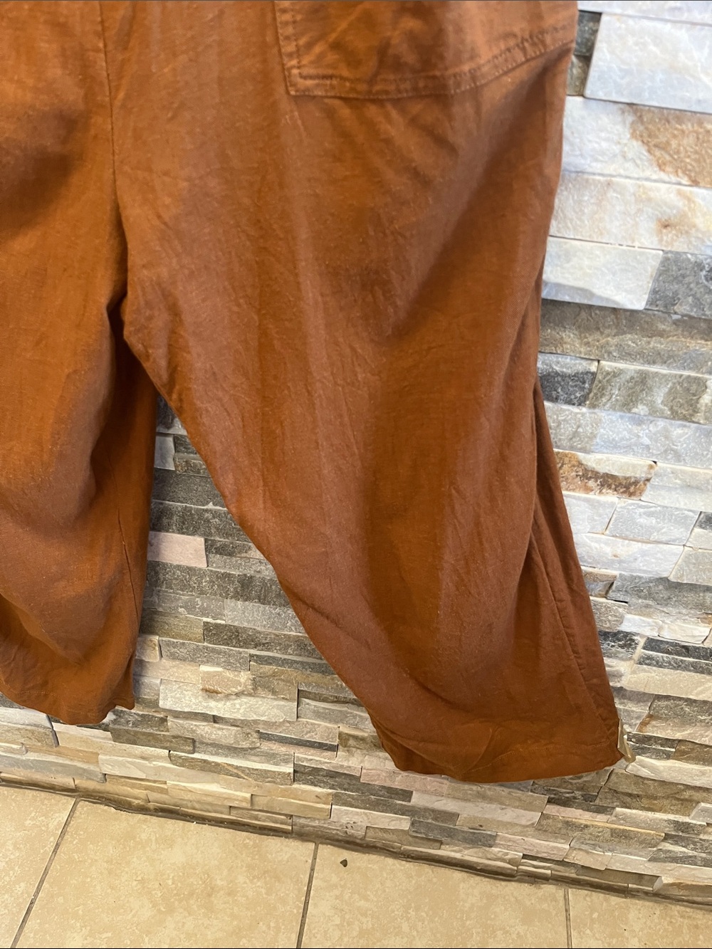 Old Navy Rust-Brown Wide-Leg Linen-Blend Jumpsuit with Buttons - Picture 4 of 16